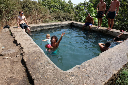 עין איה עין איה